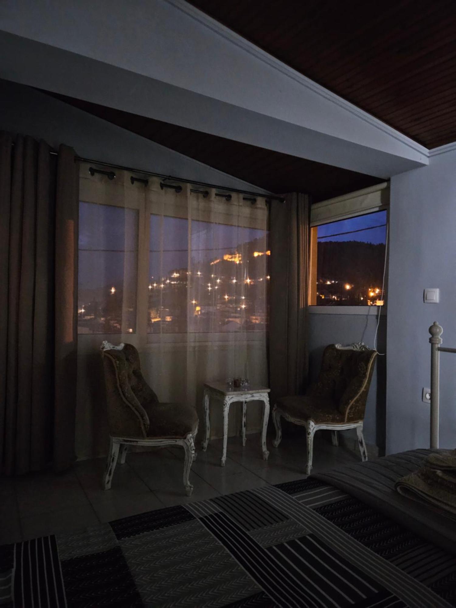 Με Θέα Το Κάστρο Appartement Nafpaktos Buitenkant foto